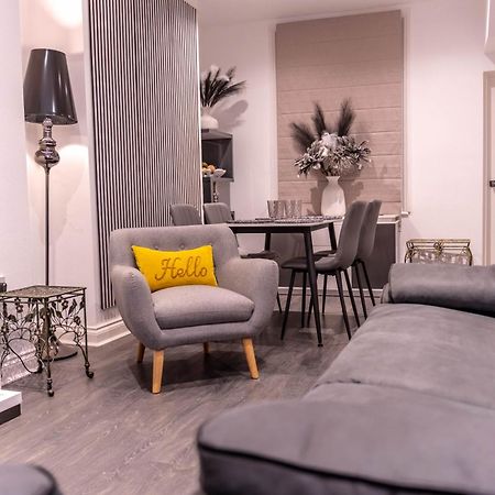 Lodging In Carrickfergus Centre Extérieur photo
