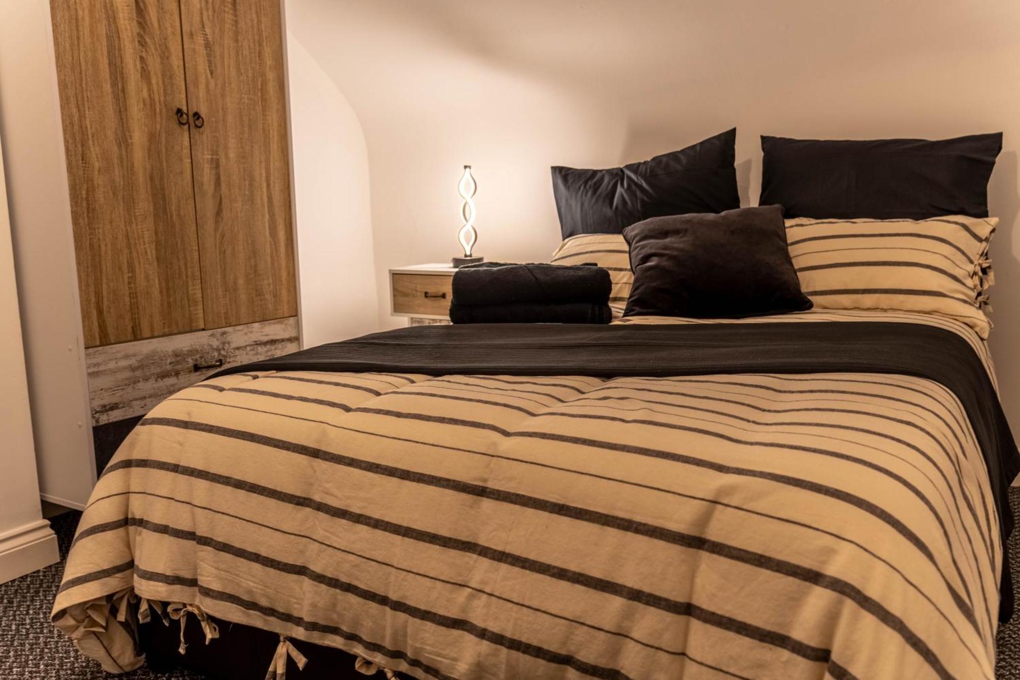 Lodging In Carrickfergus Centre Extérieur photo